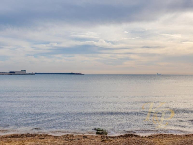 2 slaapkamer Appartement te koop in Torrevieja - € 132.000 (Ref: 9808126)