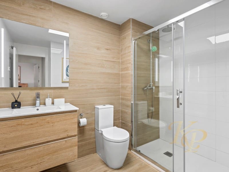 2 bedroom Apartment for sale in Orihuela Costa with pool - € 244,500 (Ref: 9808127)