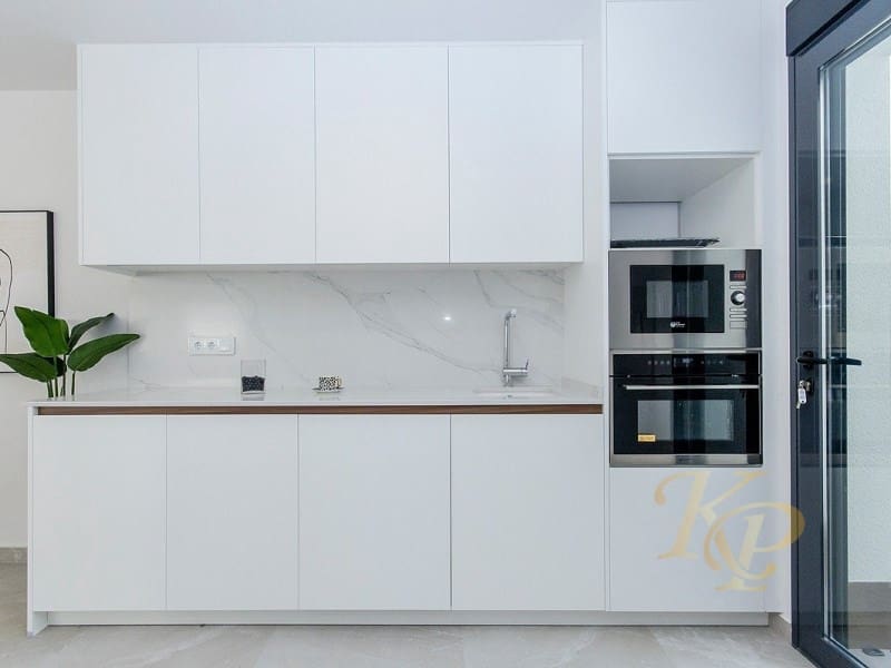 Bungalow de 3 habitaciones en San Miguel de Salinas en venta con piscina - 415.000 € (Ref: 9808128)