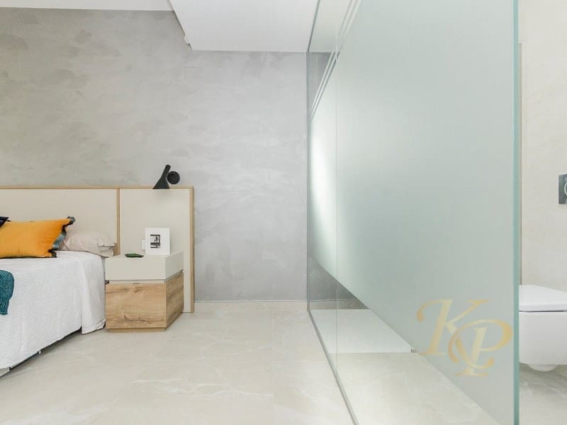 Bungalow de 3 habitaciones en San Miguel de Salinas en venta con piscina - 415.000 € (Ref: 9808128)