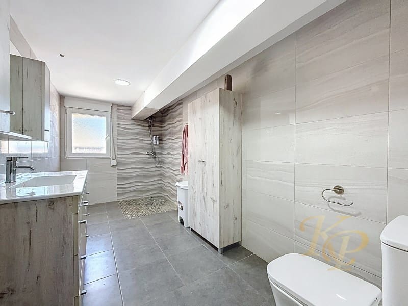 5 slaapkamer Villa te koop in Torrevieja - € 595.000 (Ref: 9811499)