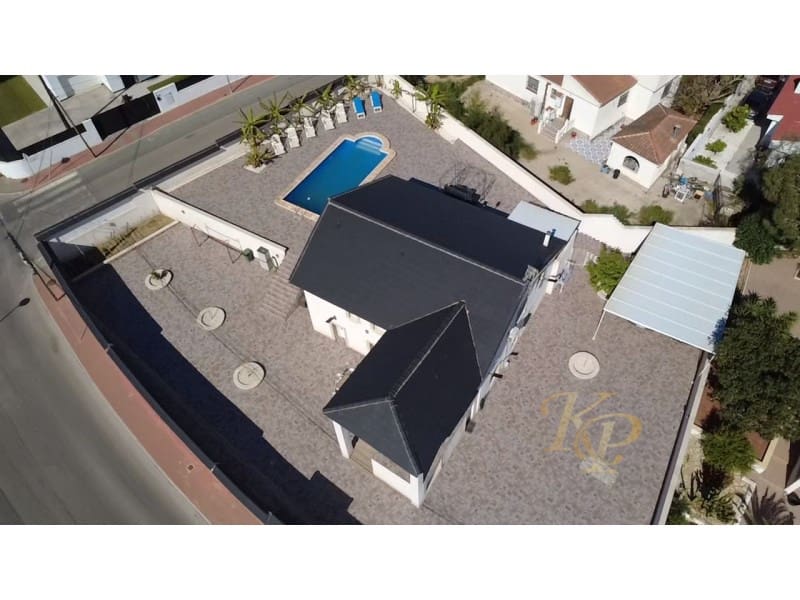 5 slaapkamer Villa te koop in Torrevieja - € 595.000 (Ref: 9811499)