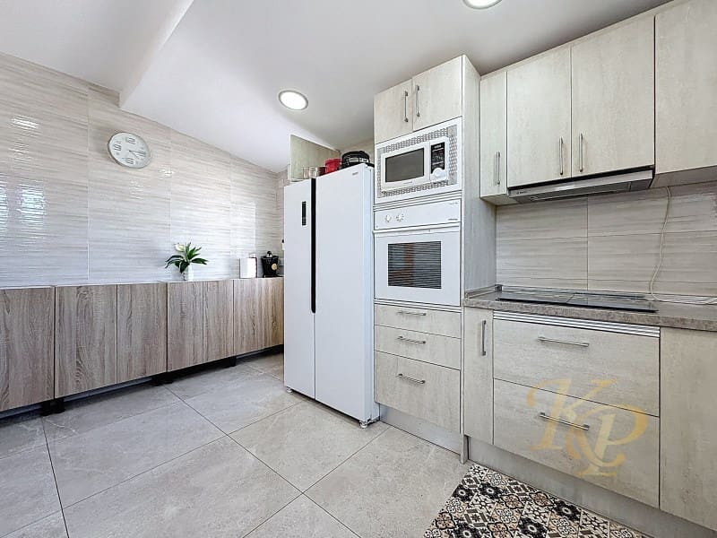 5 slaapkamer Villa te koop in Torrevieja - € 595.000 (Ref: 9811499)
