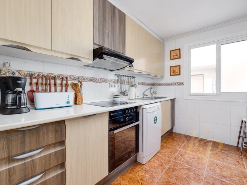 4 soveværelse Lejlighed til salg i Torrevieja - € 195.000 (Ref: 9811500)