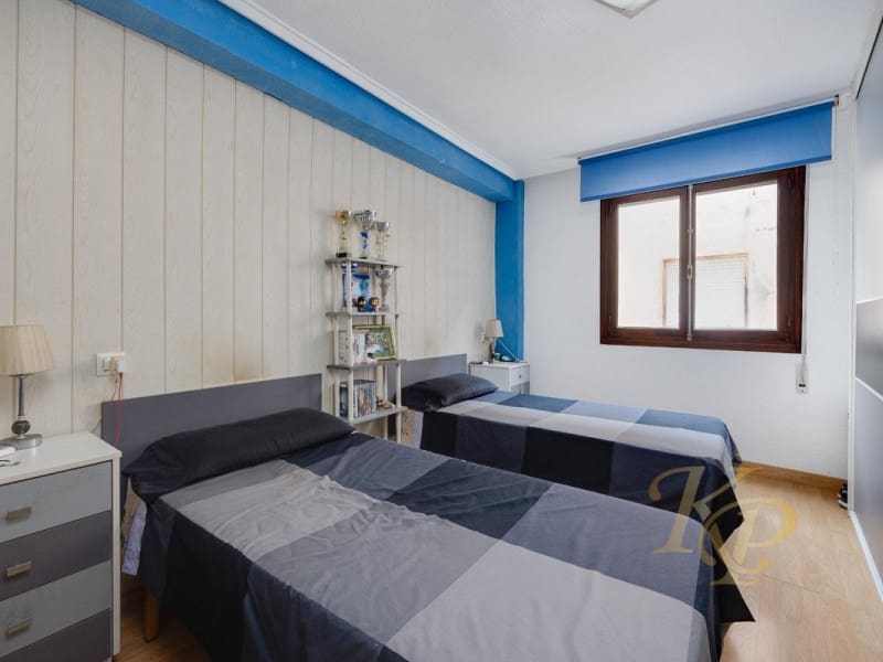 4 soveværelse Lejlighed til salg i Torrevieja - € 195.000 (Ref: 9811500)