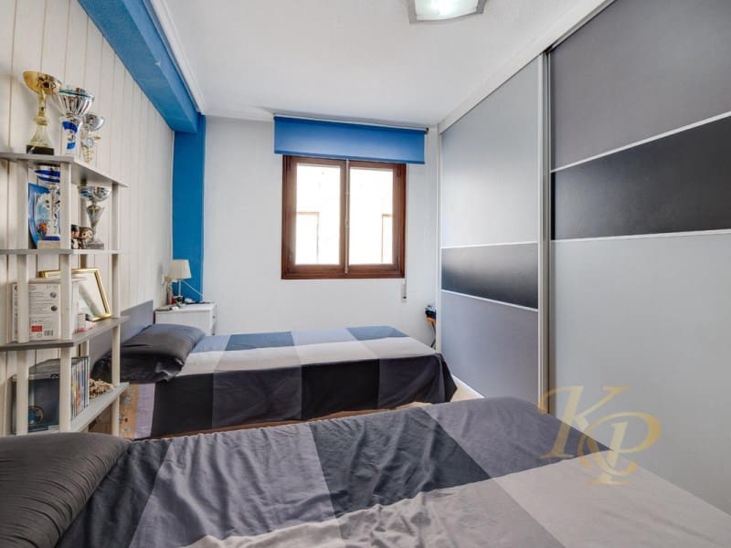 4 soveværelse Lejlighed til salg i Torrevieja - € 195.000 (Ref: 9811500)