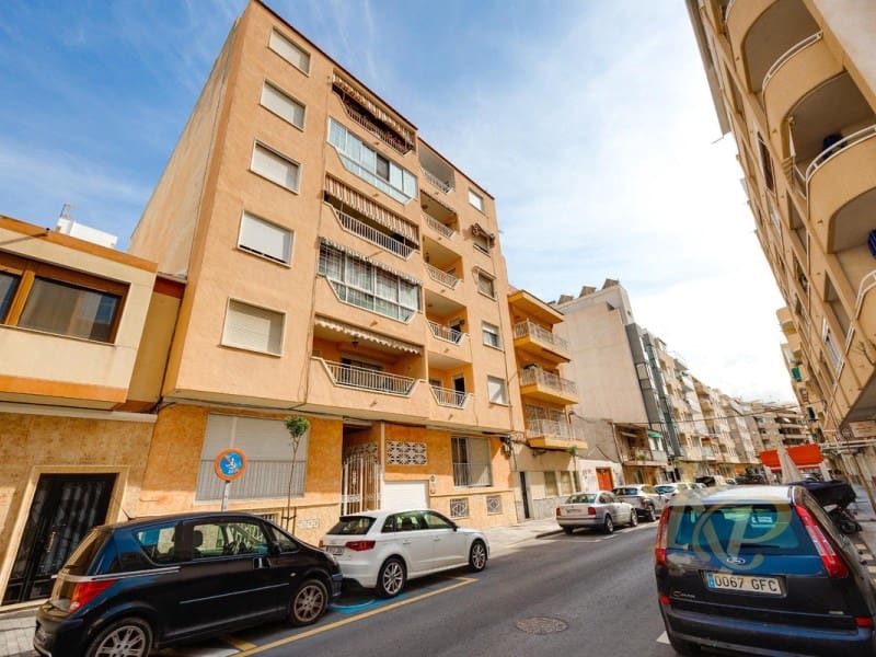 4 soveværelse Lejlighed til salg i Torrevieja - € 195.000 (Ref: 9811500)
