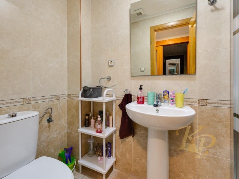 2 slaapkamer Appartement te koop in Torrevieja met garage - € 189.000 (Ref: 9811501)