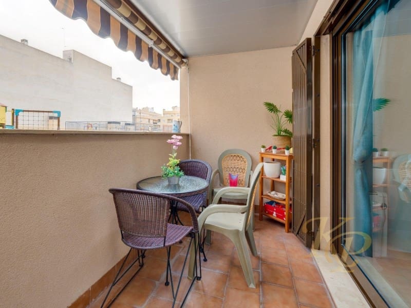 2 slaapkamer Appartement te koop in Torrevieja met garage - € 189.000 (Ref: 9811501)