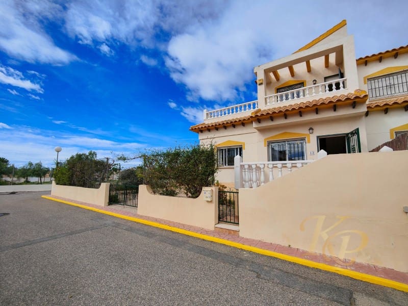 3 bedroom Townhouse for sale in Playa Flamenca - € 235,000 (Ref: 9815801)