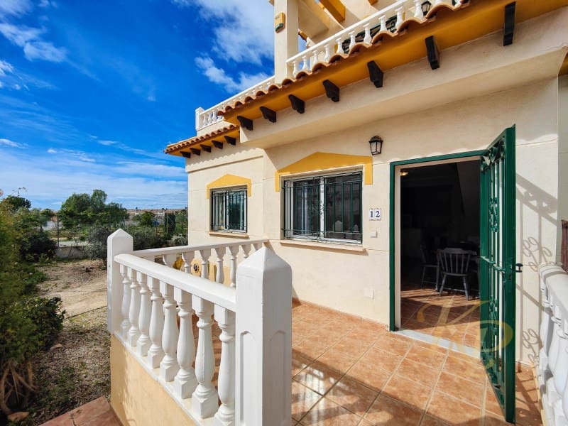 3 bedroom Townhouse for sale in Playa Flamenca - € 235,000 (Ref: 9815801)