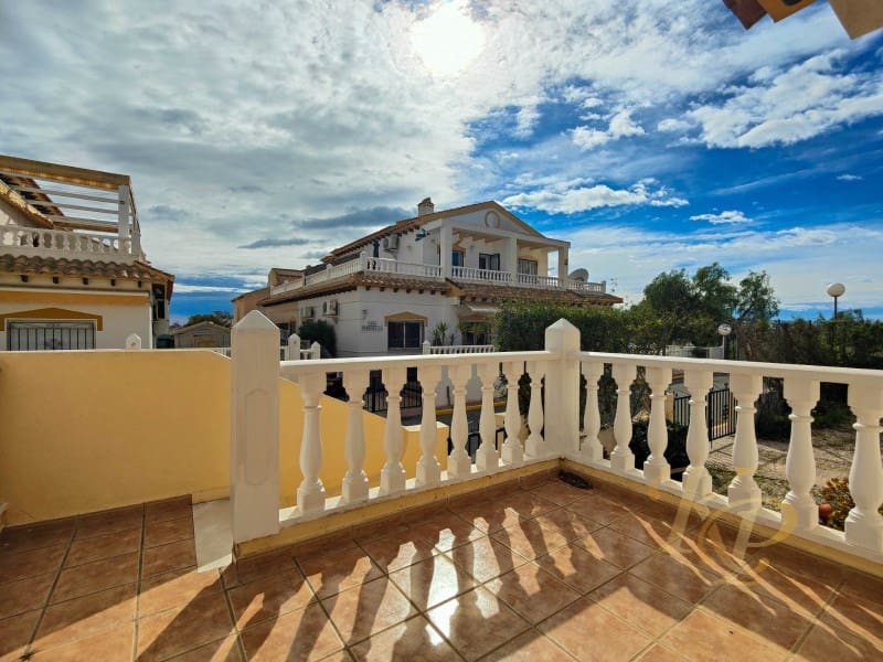 3 bedroom Townhouse for sale in Playa Flamenca - € 235,000 (Ref: 9815801)