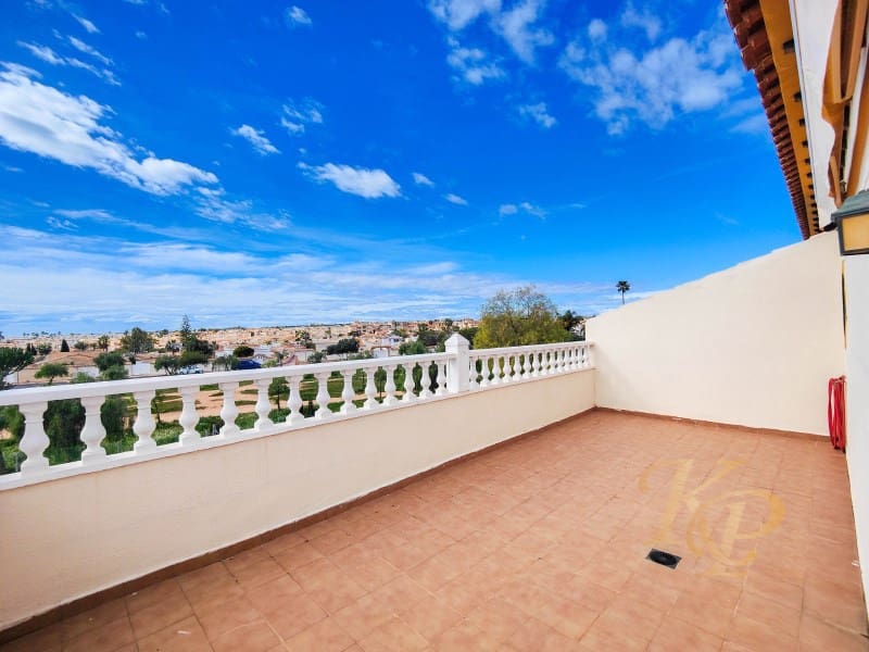 3 bedroom Townhouse for sale in Playa Flamenca - € 235,000 (Ref: 9815801)