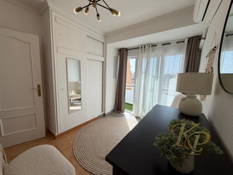 3 camera da letto Casa in vendita in Torrevieja con piscina - 249.900 € (Rif: 9815802)