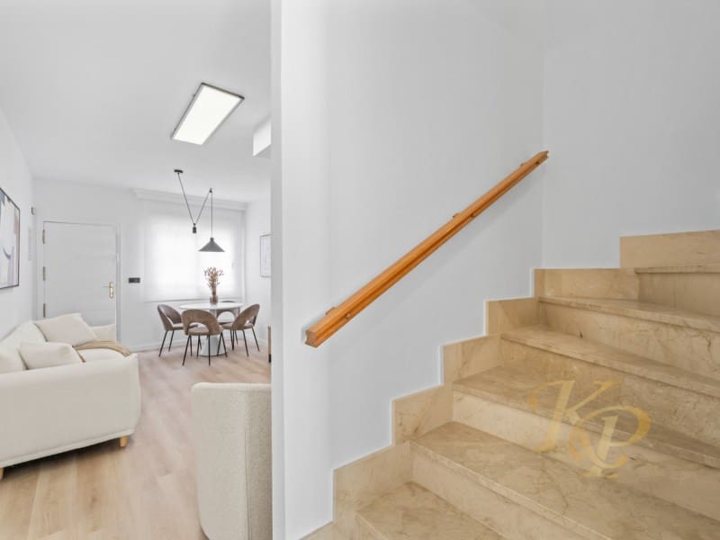 3 soverom Hus til salgs i Orihuela Costa - € 269 800 (Ref: 9818018)