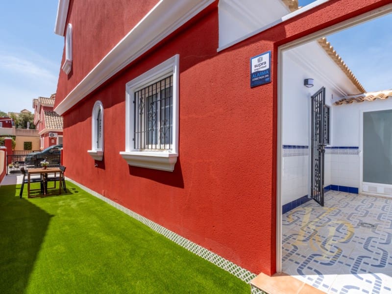 3 soverom Hus til salgs i Orihuela Costa - € 269 800 (Ref: 9818018)