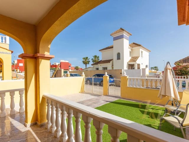 Casa de 2 habitaciones en Blue Lagoon en venta con piscina - 185.000 € (Ref: 9818019)