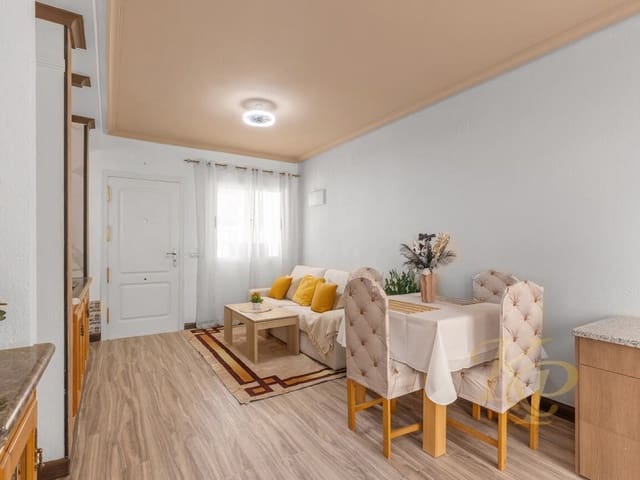 Casa de 2 habitaciones en Blue Lagoon en venta con piscina - 185.000 € (Ref: 9818019)