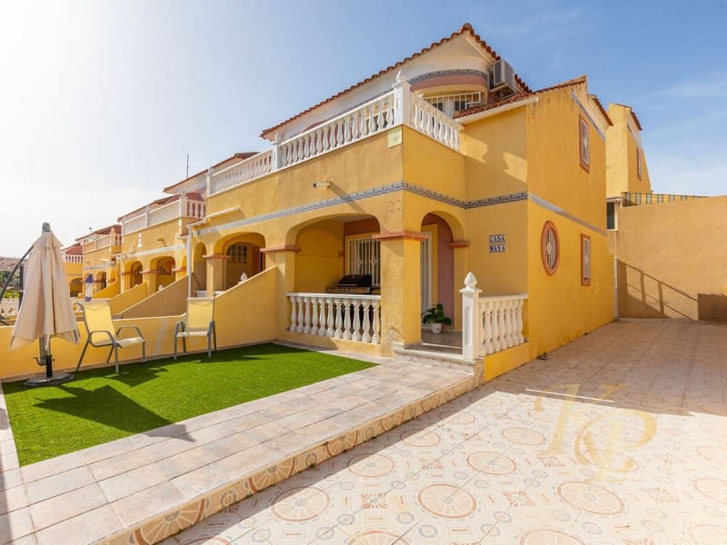 Casa de 2 habitaciones en Orihuela Costa en venta con piscina - 185.000 € (Ref: 9818019)