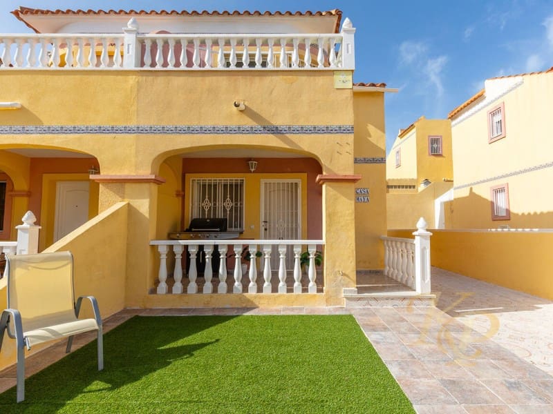 Casa de 2 habitaciones en Orihuela Costa en venta con piscina - 185.000 € (Ref: 9818019)