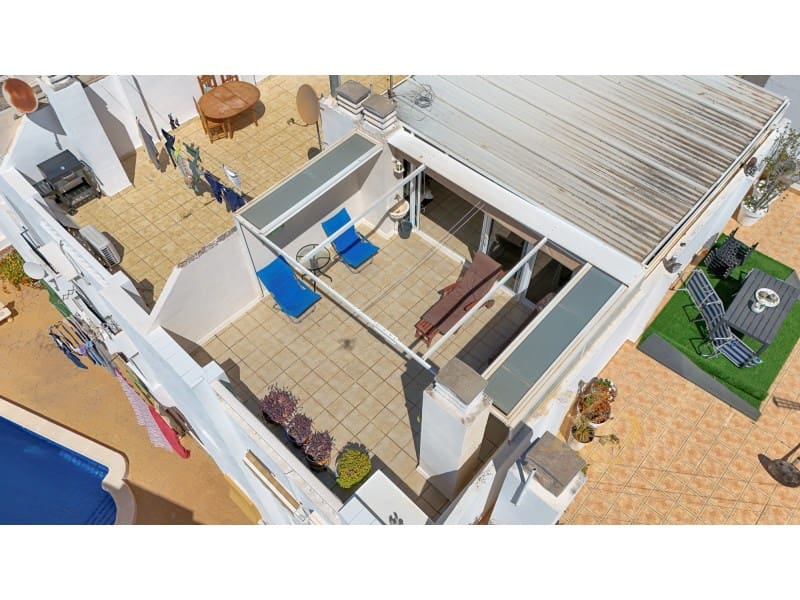 2 makuuhuone Huoneisto myytävänä paikassa Torrevieja - 139 500 € (Ref: 9818020)