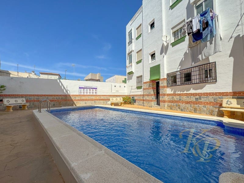 2 makuuhuone Huoneisto myytävänä paikassa Torrevieja - 139 500 € (Ref: 9818020)