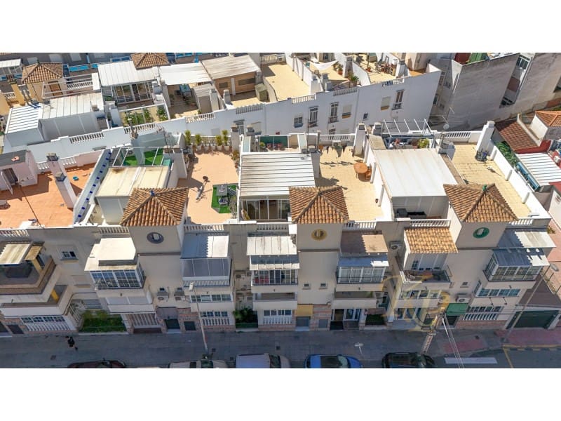 2 makuuhuone Huoneisto myytävänä paikassa Torrevieja - 139 500 € (Ref: 9818020)