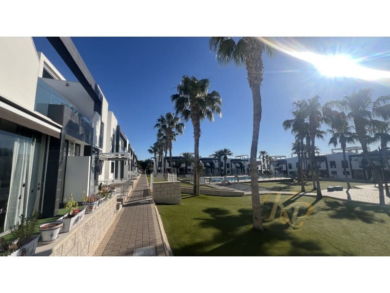 2 soverom Leilighet til salgs i Orihuela Costa med garasje - € 275 000 (Ref: 9818023)