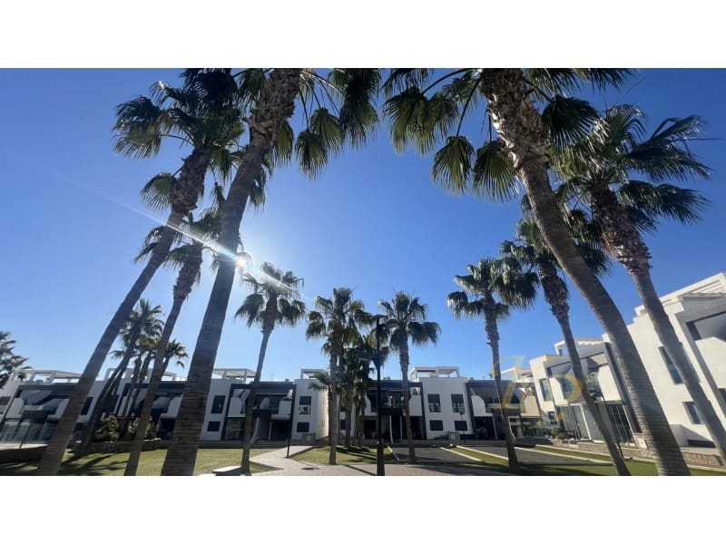 2 soverom Leilighet til salgs i Orihuela Costa med garasje - € 275 000 (Ref: 9818023)