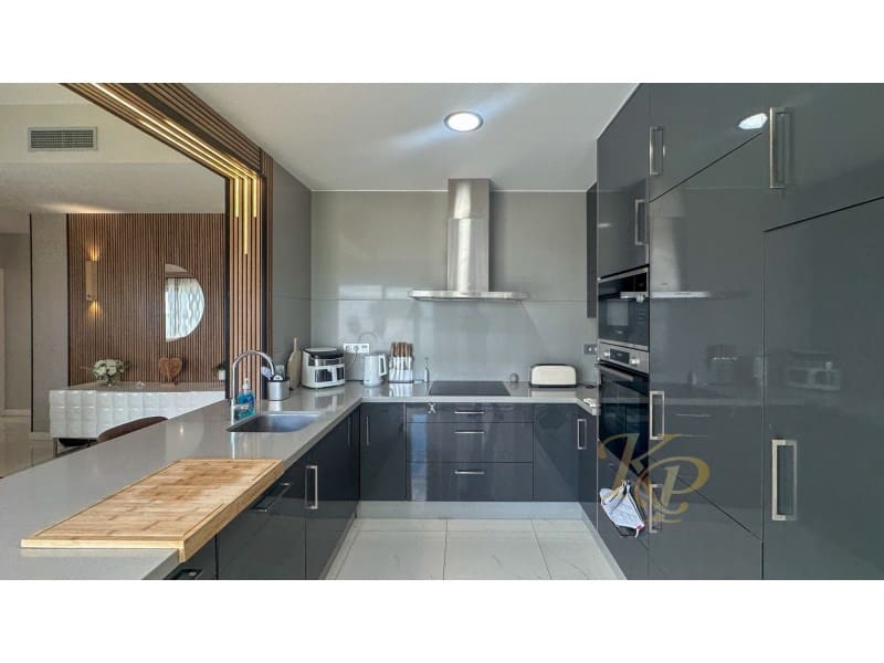 5 soveværelse Villa til salg i Orihuela Costa med swimmingpool - € 675.000 (Ref: 9822714)