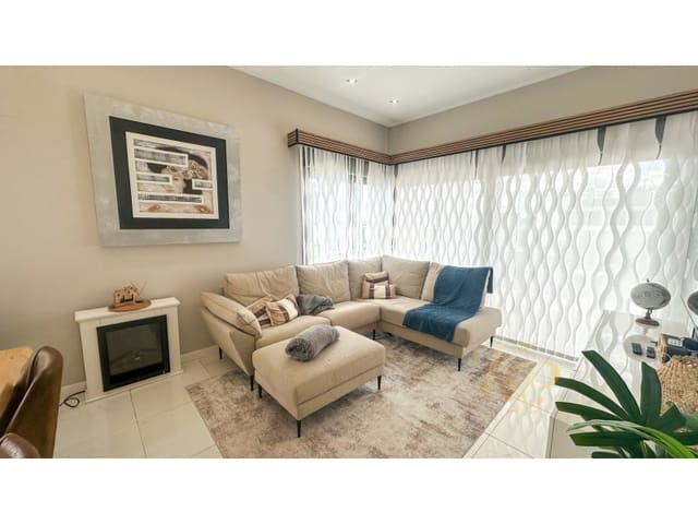 5 soveværelse Villa til salg i Villamartín - Las Filipinas, Orihuela med swimmingpool - € 675.000 (Ref: 9822714)