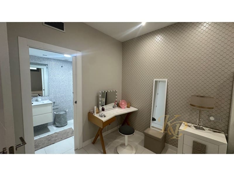 5 soveværelse Villa til salg i Orihuela Costa med swimmingpool - € 675.000 (Ref: 9822714)