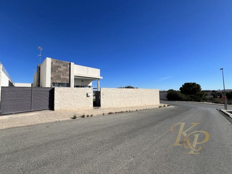 5 soveværelse Villa til salg i Orihuela Costa med swimmingpool - € 675.000 (Ref: 9822714)