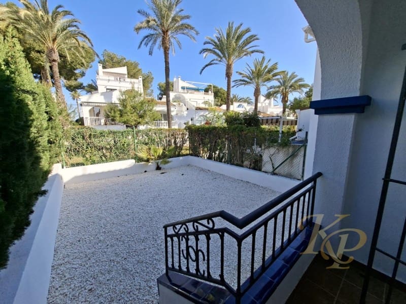 2 quarto Bungalow para venda em Orihuela Costa com piscina - 215 000 € (Ref: 9822715)