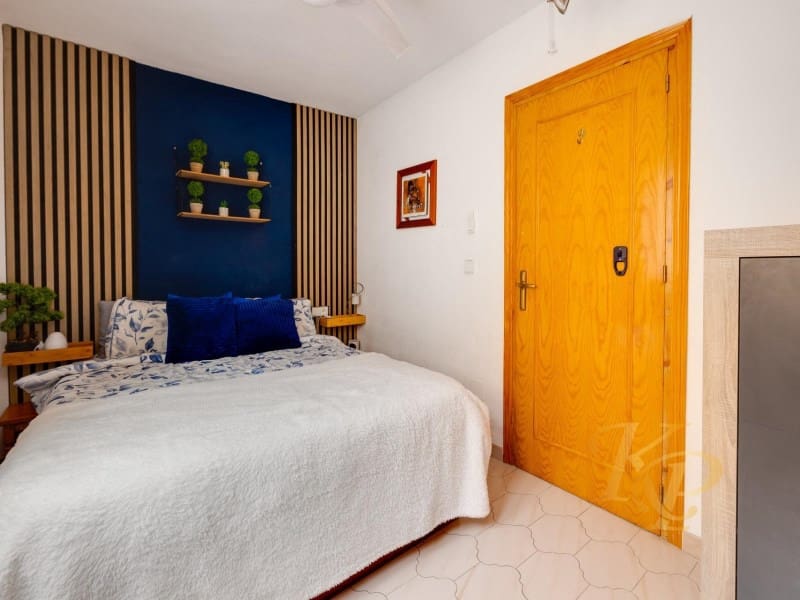 2 bedroom Bungalow for sale in El Chaparral with pool - € 129,999 (Ref: 9822716)