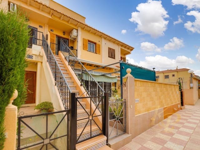 2 soveværelse Bungalow til salg i El Chaparral, Torrevieja med swimmingpool - € 129.999 (Ref: 9822716)