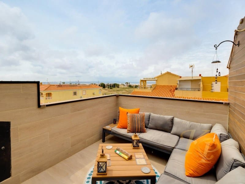 2 bedroom Bungalow for sale in El Chaparral with pool - € 129,999 (Ref: 9822716)