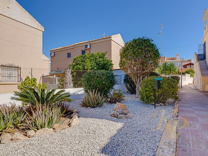 2 bedroom Bungalow for sale in El Chaparral with pool - € 129,999 (Ref: 9822716)