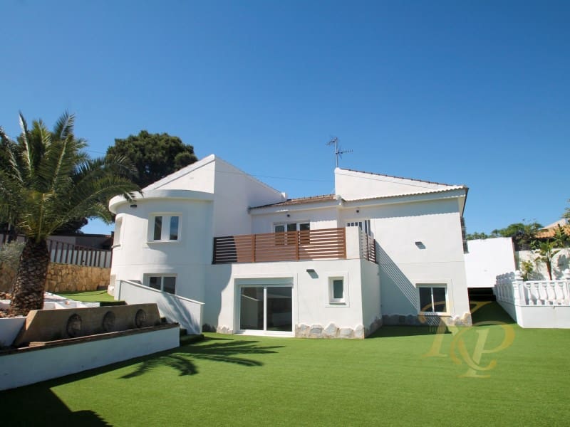 6 chambre Villa/Maison à vendre à Torrevieja - 665 000 € (Ref: 9822722)