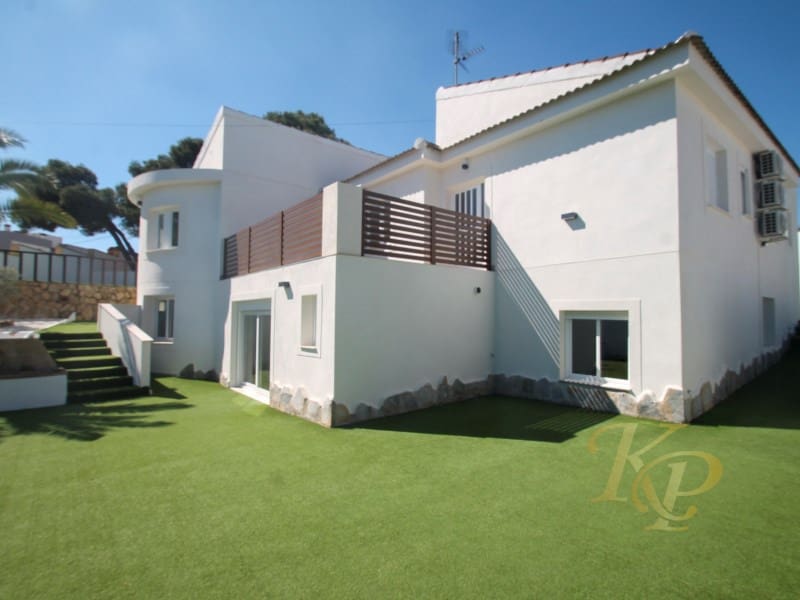 6 chambre Villa/Maison à vendre à Torrevieja - 665 000 € (Ref: 9822722)