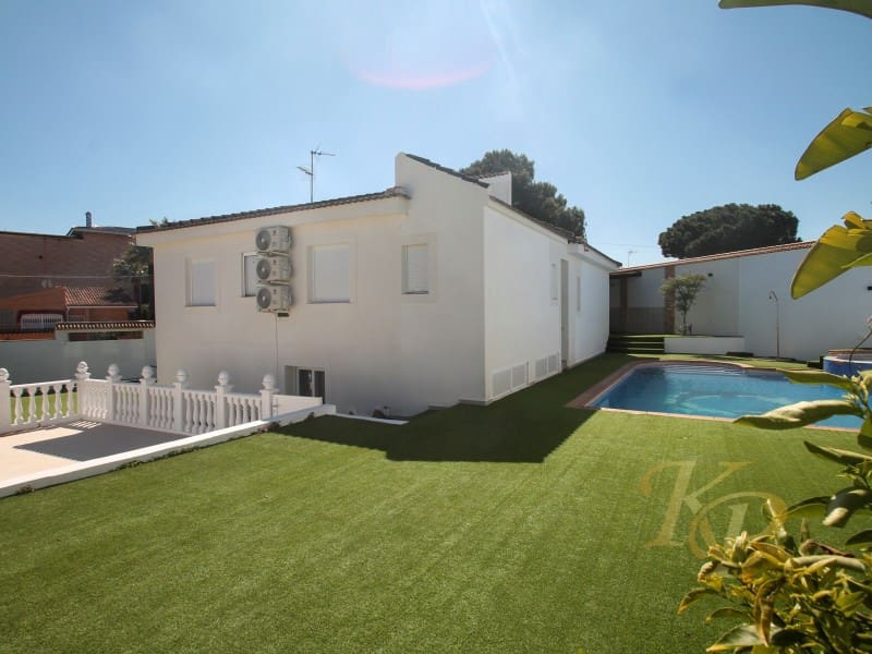 6 chambre Villa/Maison à vendre à Torrevieja - 665 000 € (Ref: 9822722)