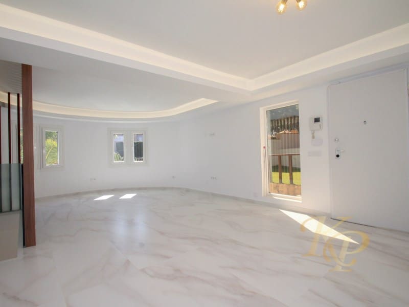 6 chambre Villa/Maison à vendre à Torrevieja - 665 000 € (Ref: 9822722)