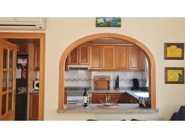 3 soveværelse Villa til salg i Villamartin, Orihuela - € 275.000 (Ref: 9824999)
