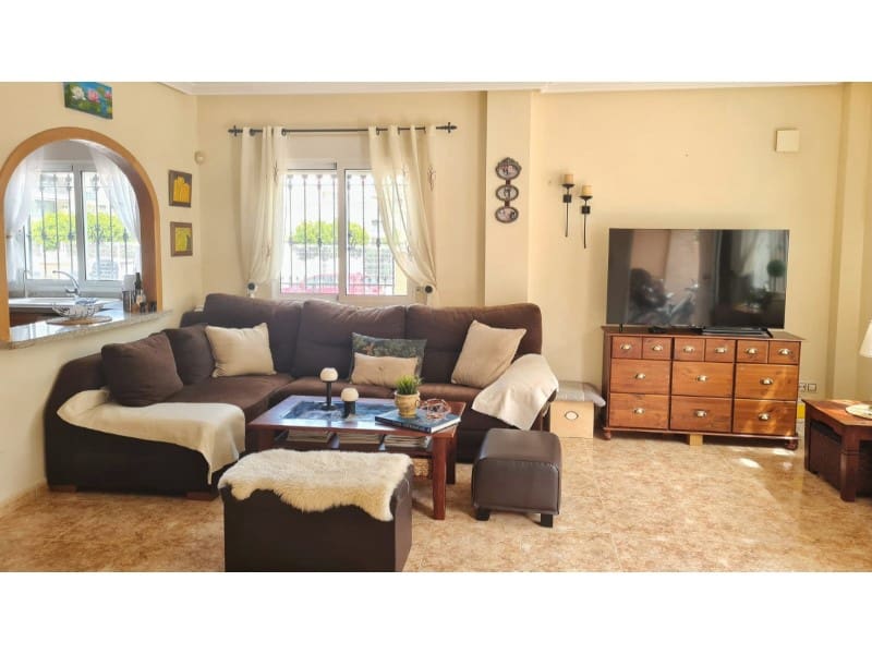 3 soveværelse Villa til salg i Orihuela Costa - € 275.000 (Ref: 9824999)