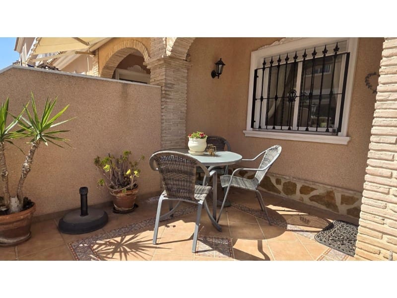 3 soveværelse Villa til salg i Orihuela Costa - € 275.000 (Ref: 9824999)