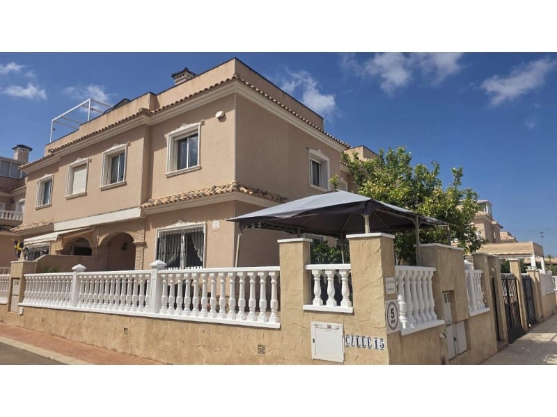 3 soveværelse Villa til salg i Orihuela Costa - € 275.000 (Ref: 9824999)