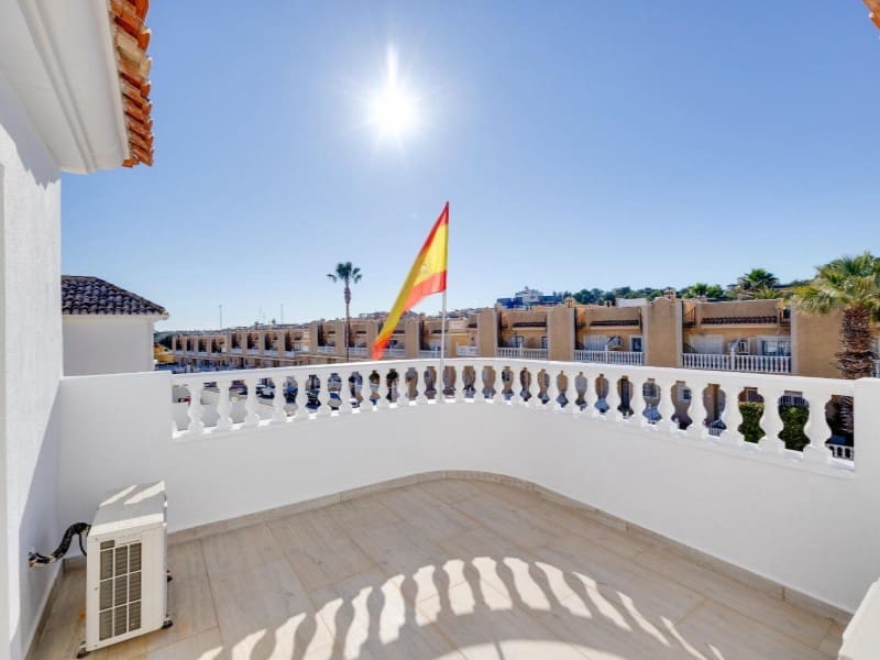 4 Zimmer Villa zu verkaufen in Orihuela Costa mit Pool - 436.000 € (Ref: 9825000)