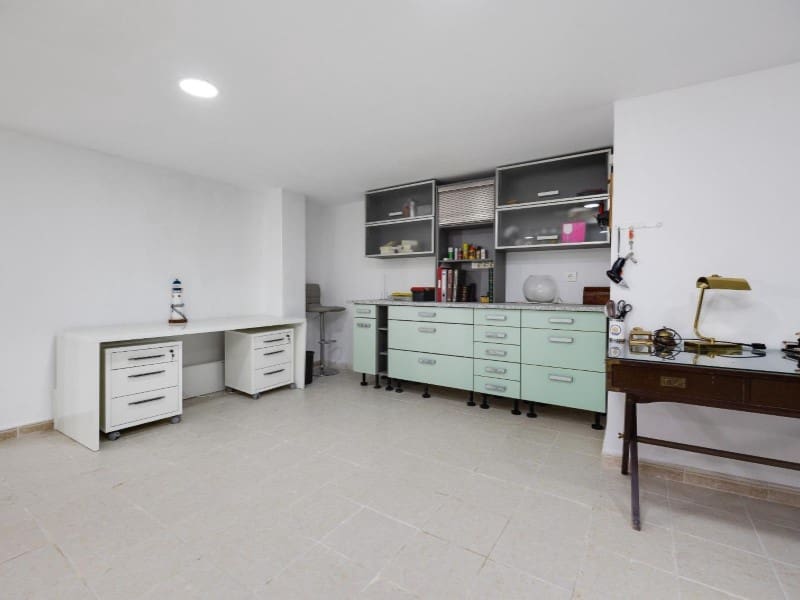 4 Zimmer Villa zu verkaufen in Orihuela Costa mit Pool - 436.000 € (Ref: 9825000)