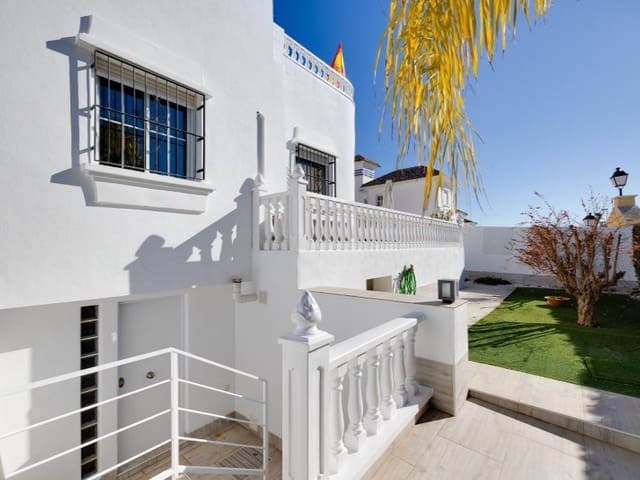 4 sypialnia Dom na sprzedaż w Las Filipinas z basenem - 436 000 € (Ref: 9825000)