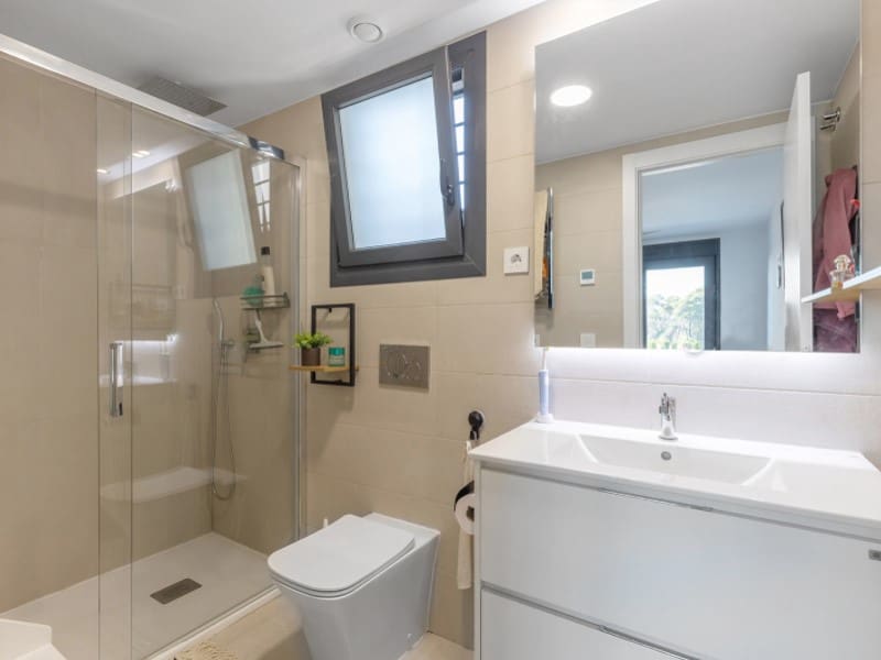 2 bedroom Apartment for sale in Punta Prima - € 519,000 (Ref: 9831250)